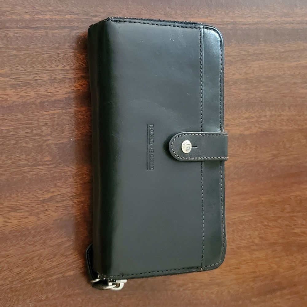 Dooney & Bourke Alto Black Leather Wallet